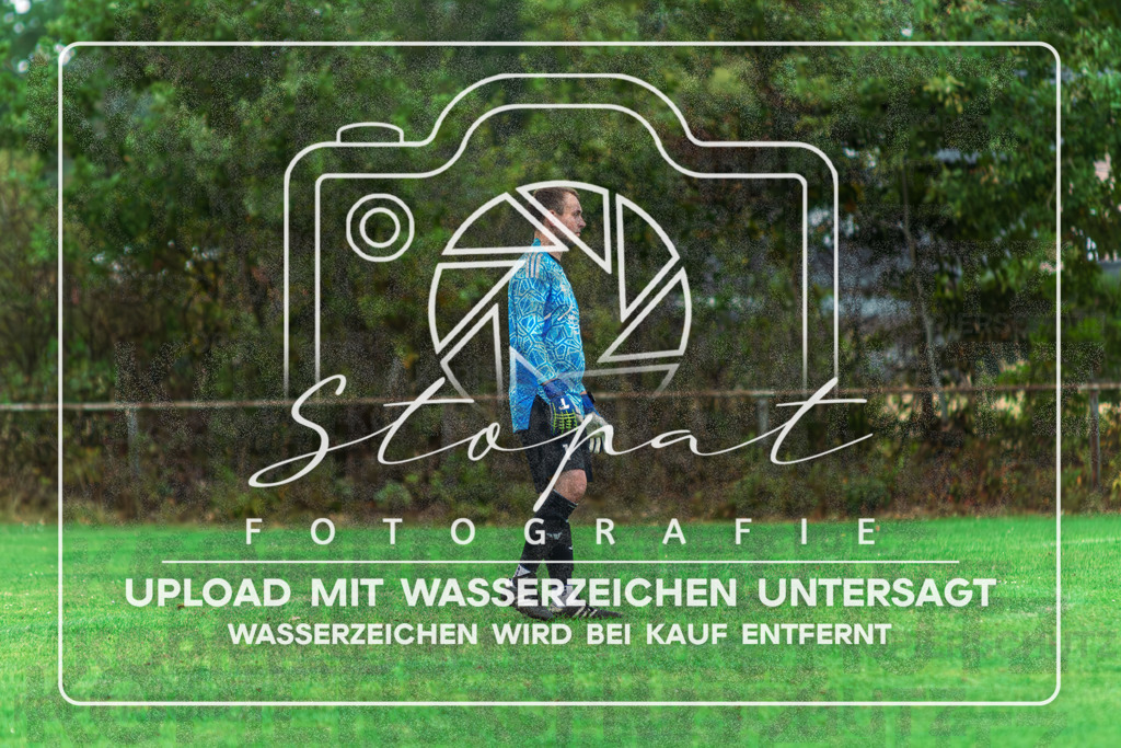 SGWFGFS-1001 | Benedict Iwansky (SG Wintermoor/Schuelern #01) beim Herren Kreisliga HK Spiel zwischen SG Schuelern/Wintermoor und FG Fulde-Stellichte im Stadion Wintermoor, Schneverdingen (Simon Paul Stopat) - Realisiert mit Pictrs.com