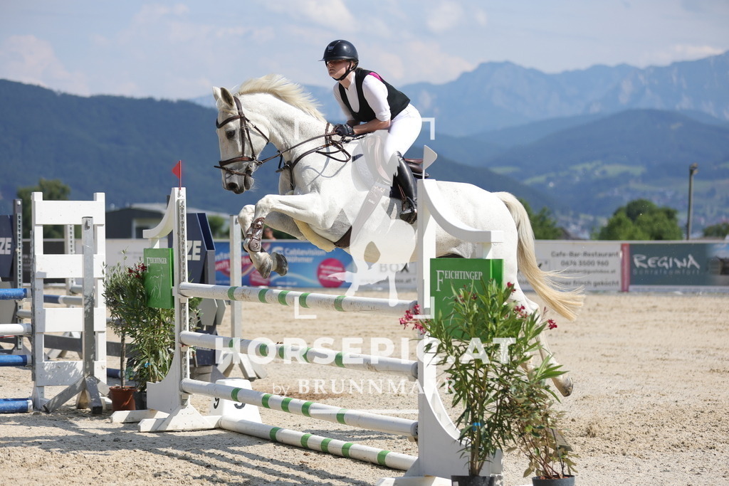 0P6A0671 | Willkommen bei Brunnmayr - Design & Fotografie – Ihrem Spezialisten für Reitturniere und Pferdeveranstaltungen in Oberösterreich, Salzburg und Bayern! Seit über 17 Jahren sind wir leidenschaftlich dabei.