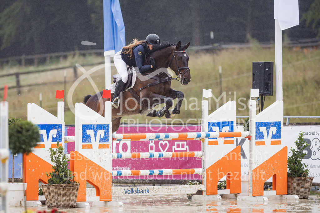 230727_BHO_M1-Spr_2-505 | Deine schönsten Turniermomente als professionelle Fotos! Entdecke hochwertige Pferdesport-Fotografie im Online-Shop. Jetzt Fotos finden & bestellen!