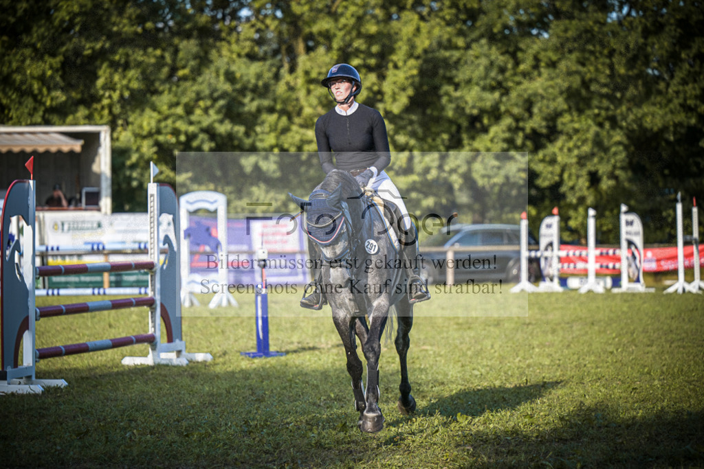 DOS_0792 | Entdecke hochwertige Reitturnierfotos von Foto Oger. Professionell, emotional und authentisch – jetzt Lieblingsmomente im Shop bestellen.Deutschlandweite Turnierfotografie. - Realisiert mit Pictrs.com