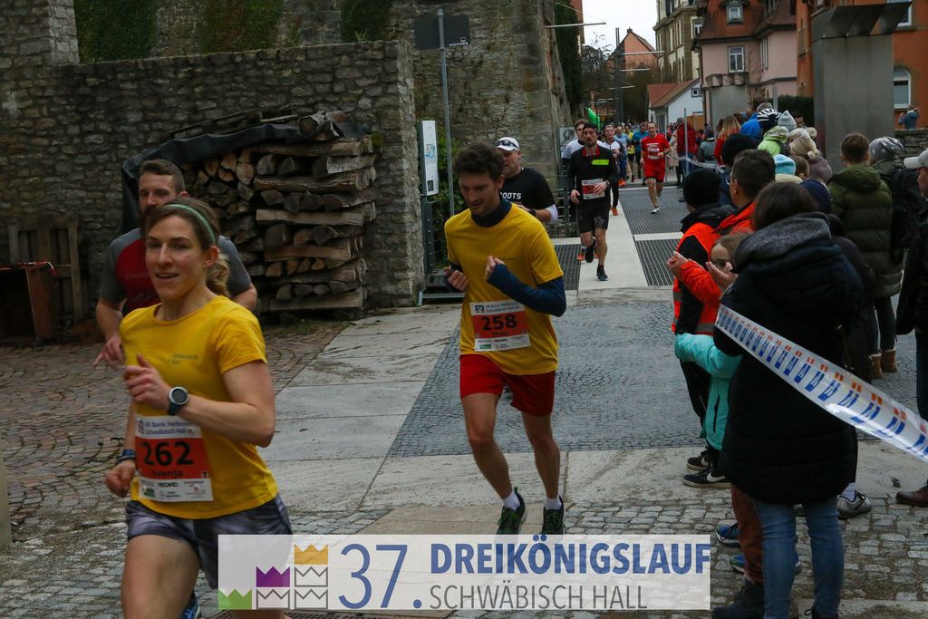 VR Bank Hauptlauf 10000m | 3 Koenigslauf 2023 - Realisiert mit Pictrs.com