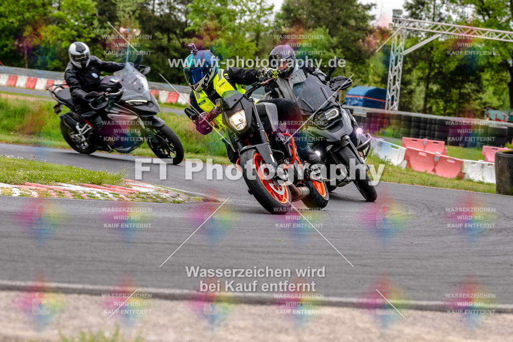 MotoTeamVBK-20518 | Hier findet Ihr Bilder von Touristenfahrten auf der Nürburgring Nordschleife oder von anderen Veranstaltungen die ich besucht habe. Viel Spass beim Durch Schauen 