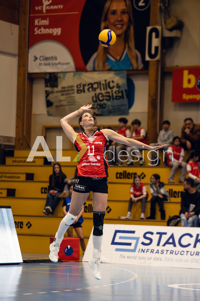 Volleyball I Frauen I Saison 2025-2026 I Volleyball NLA | Women I Round 14 I VC Kanti Schaffhausen - NLZ Volleyball Academy Zürich I 16.01.2026 | VC Kanti Schaffhausen - 11 Kateřina Holásková (CZ) – Mitte - Realisiert mit Pictrs.com