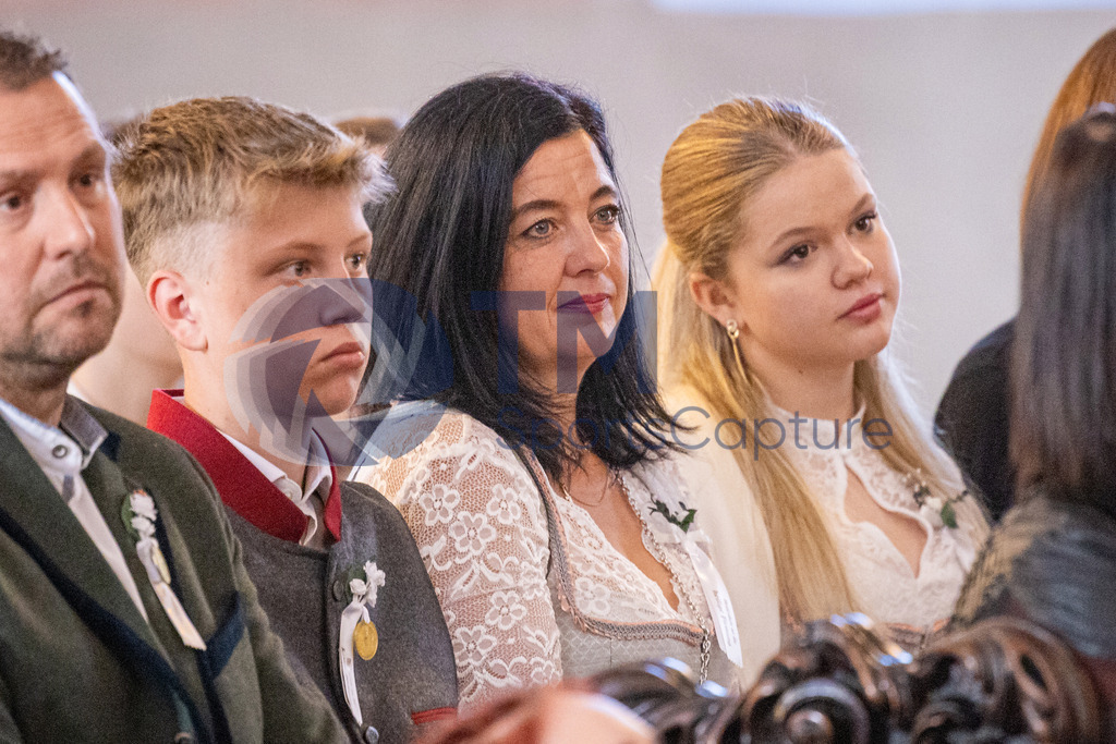 RR5M4671 | Firmung Klagenfurt-Dom 19.05.2024 8 Uhr