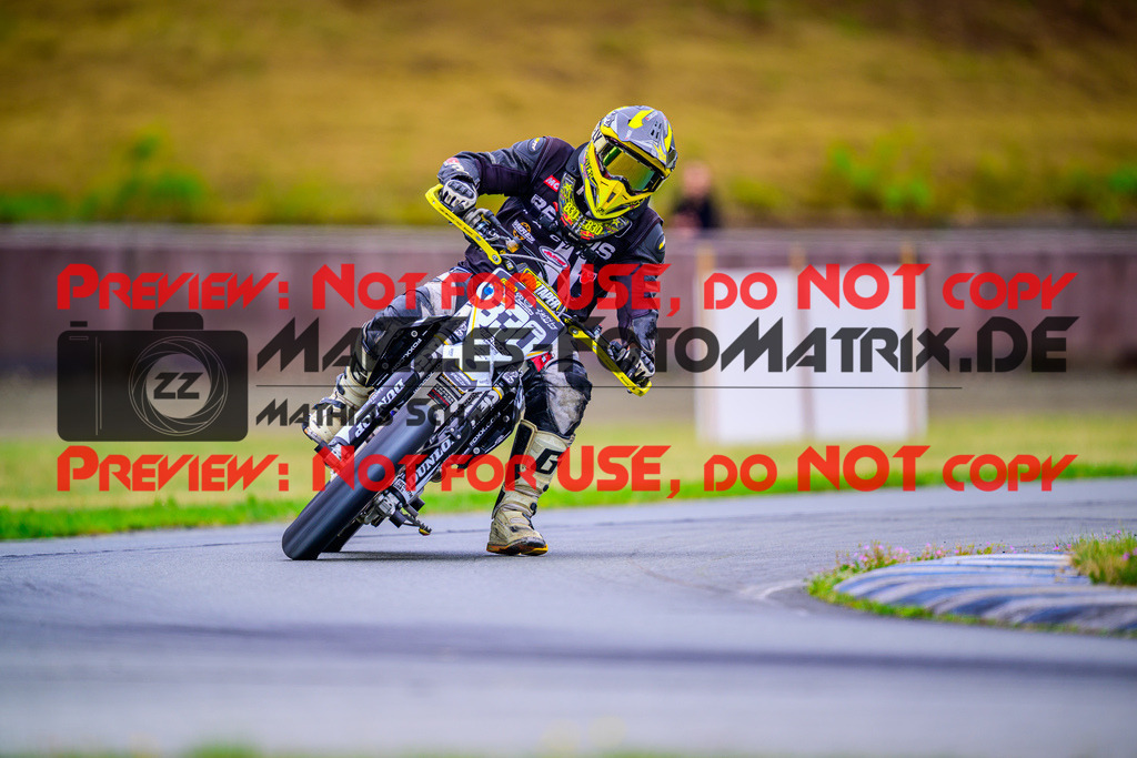 MaZZes_Fotomatrix_20250503_6007705_3699 | UE40