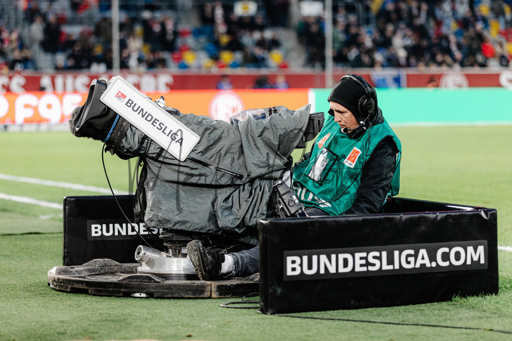 2. Bundesliga, Saison 2023/24, 25. Spieltag: Fortuna Düsseldorf - Hamburger SV | Düsseldorf, 08.03.2024: 2. Bundesliga, 25. Spieltag, Fortuna Düsseldorf gegen Hamburger SV in der Merkur Spiel-Arena in Düsseldorf. Foto: sportfotografie.ms | Markus Paletta - Realisiert mit Pictrs.com