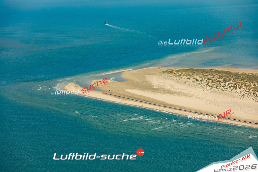Ostende Baltrum Bild- Das Luftbild wurde 2025 vom UL-Flugzeug heraus erstellt ( keine Drohne bzw. Drohnenaufnahme ) - Hochauflösende Luftaufnahme -Nicht vergleichbar mit Google Maps oder Satelittenbilder- Die Geschenkidee !Mit Lizenz und Bildrechte bestellbar - CC