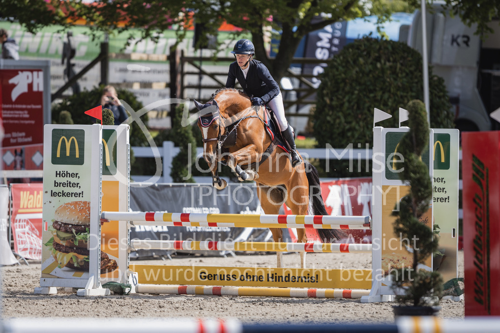 230518_MayDays_SprPf-A-107 | Deine schönsten Turniermomente als professionelle Fotos! Entdecke hochwertige Pferdesport-Fotografie im Online-Shop. Jetzt Fotos finden & bestellen!