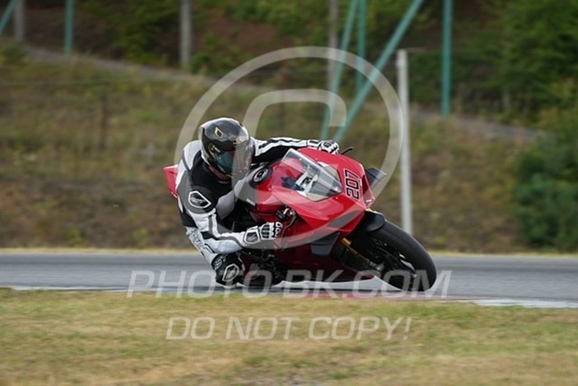 2024_08_02_PBK_14997 | Sportfotografie; SlowMotion; Video; Rennstrecke; Hafeneger; Speer; Racing; RSE; BMW; CBO; Trackday; Motorsportarena; Hockenheimring; Brno; Most; Barcelona; Valencia