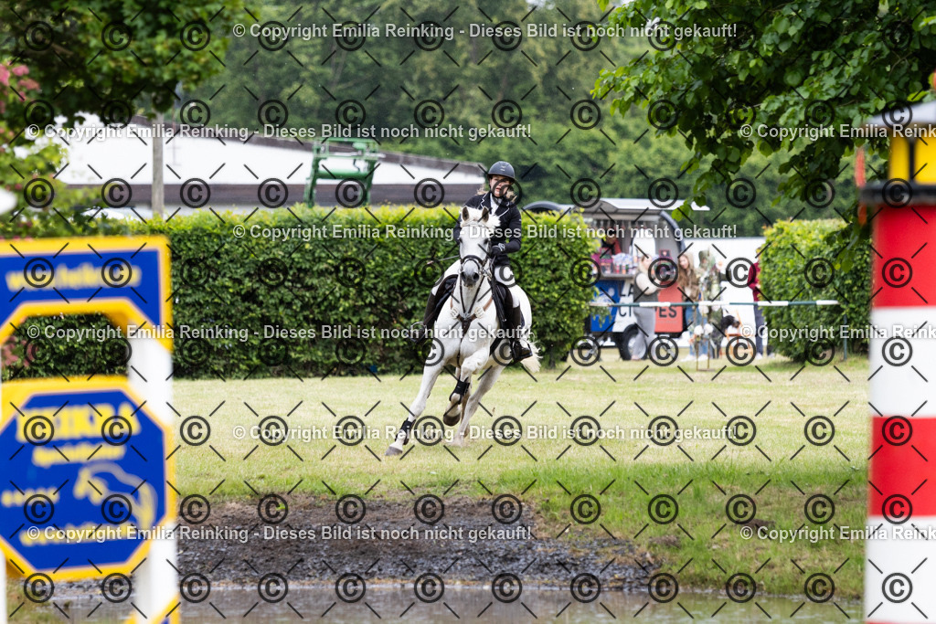 CL5A8443 | Emilia Reinking Fotografie - Realisiert mit Pictrs.com