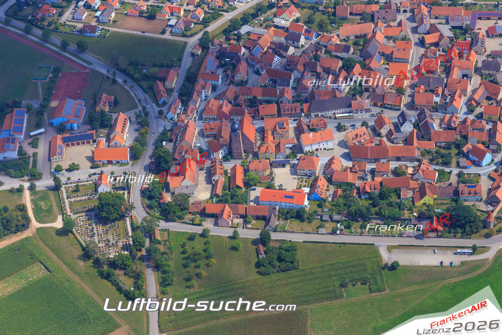 Luftbild von  Merkendorf - Luftaufnahme wurde 2015 von https://frankenair.de mittels Flugzeug (keine Drohne) erstellt - die Geschenkidee