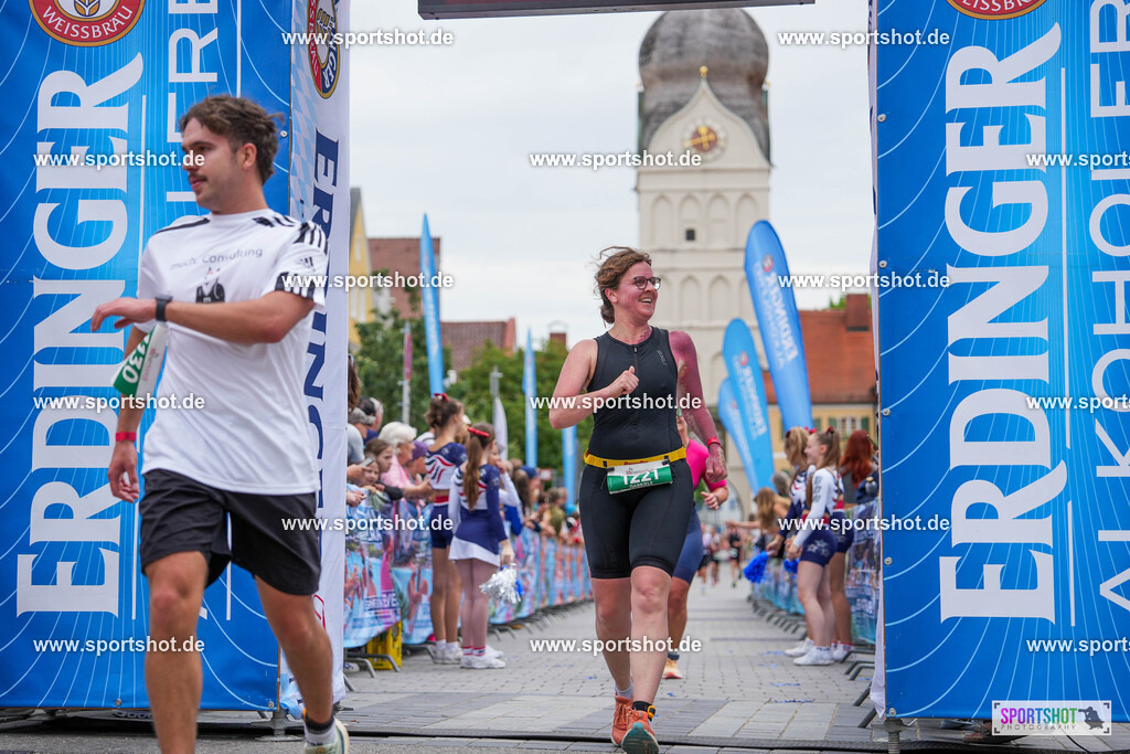 DSC02699 | Stadttriathlon Erding 2025. #yourpictrs #sportshot_your_pictrs @Sportshotphotography #stadttriathlonerding Copyright: www.sportshot.de
