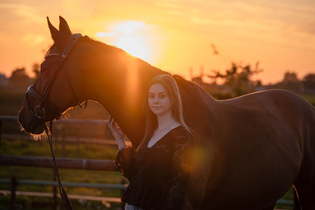 Tierfotografie, Pferdefotografie | Verena Aimée Oefler Fotografin in Dormagen, Fotografin in Zons, Kitafotografie. Portraits. Eventfotografie. Hochzeitsfotografie. Pferdefotografie. Eure schönsten Momente - ganz pur und authentisch. - Realisiert mit Pictrs.com
