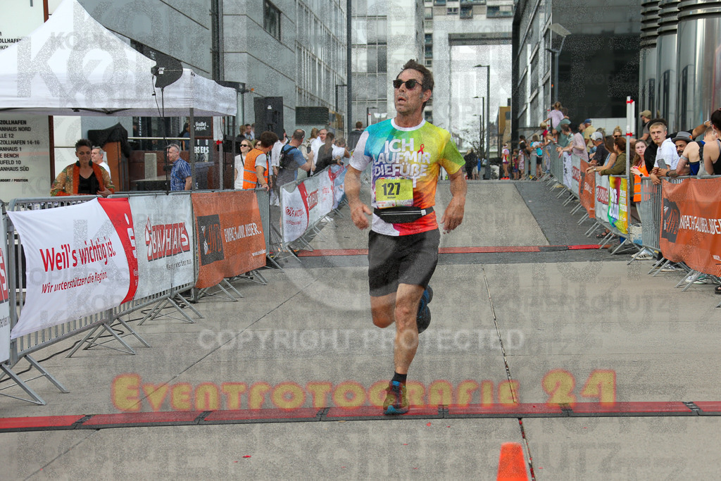 250920_1517_EX1_8785 | Sportfotografie im Rhein-Sieg Kreis, Köln, Bonn, NRW, Rheinland Pfalz, Hessen, etc. Unser Tätigkeitsfeld umfasst den Laufsport vom Volkslauf über den Marathon, Duathlon, Triathon bis zum Ultralauf wie Kölnpfad Ultra oder Schindertrail.