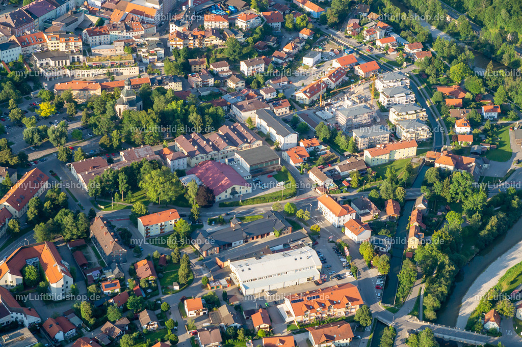 luftbild-salinenpark-traunstein-bruno-kapeller-2 | Luftbild von - Realisiert mit Pictrs.com