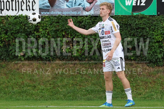 Friendly Match: SC Weiz vs TSV Hartberg in Weiz | Weiz, AUSTRIA, 01.JUL.26 - SOCCER - ADMIRAL Bundesliga, SC Weiz vs TSV Hartberg, test match. The image shows Jed Drew (Hartberg).