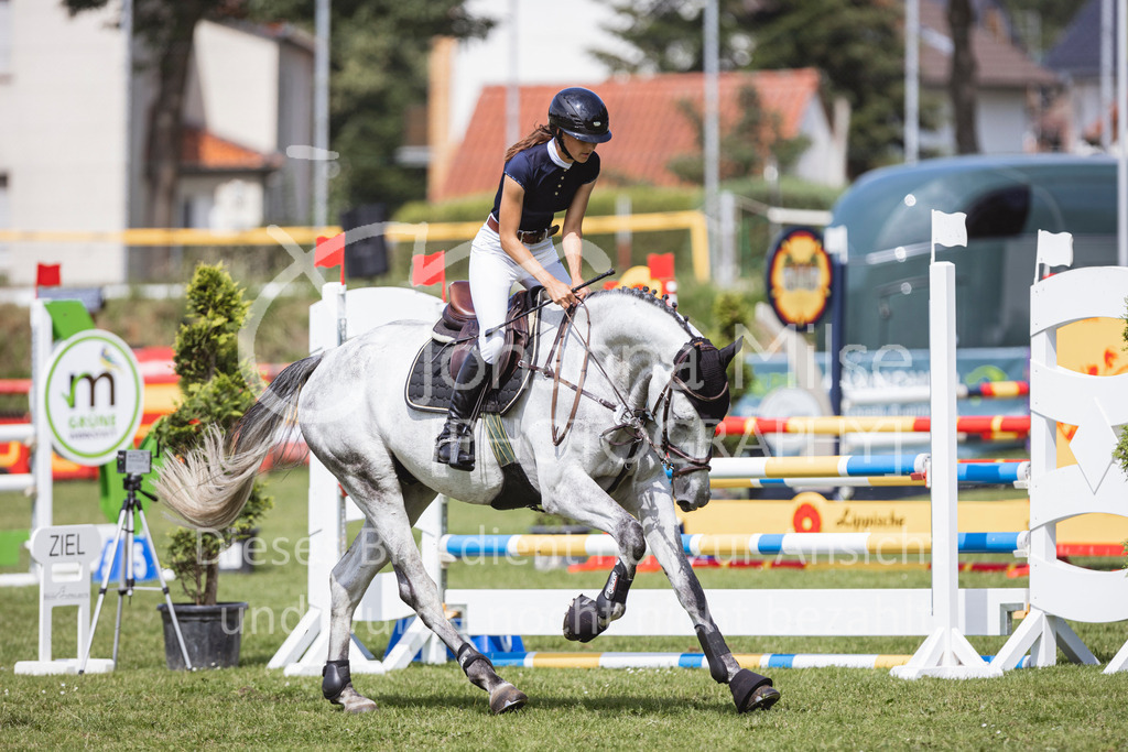 240719_LC_SprPf-A2-222 | Deine schönsten Turniermomente als professionelle Fotos! Entdecke hochwertige Pferdesport-Fotografie im Online-Shop. Jetzt Fotos finden & bestellen!