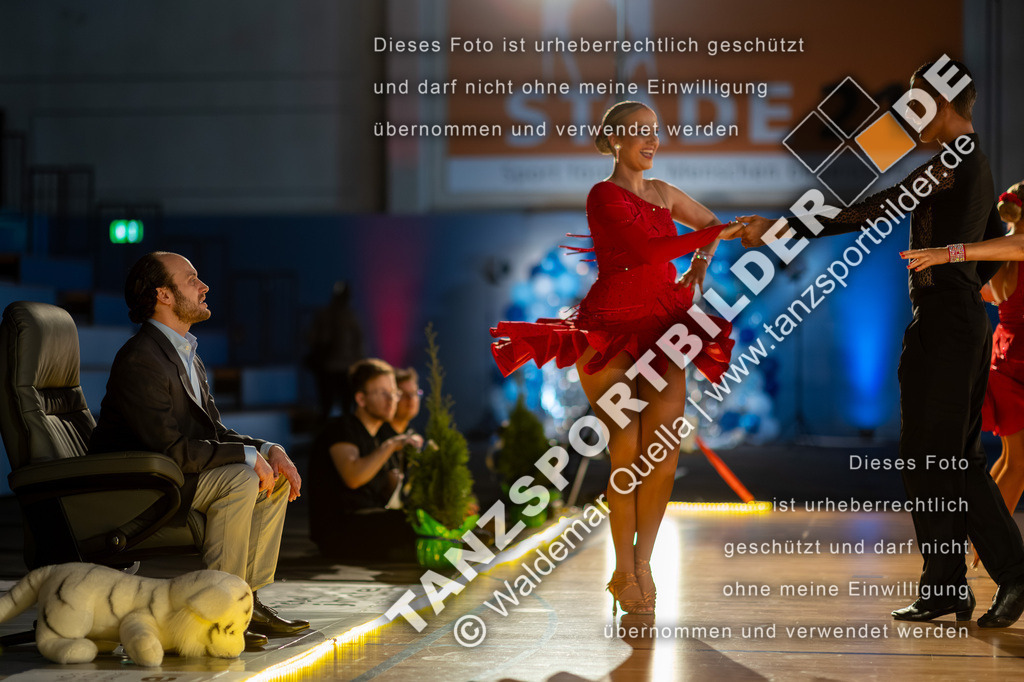 20260322-00527 | Hier finden Sie Tanz Bilder vom Latein und Standard Formationen tanzen. Sportbilder vom Tanzsport. Schöne Fotos und von Weltmeisterschaft, Europameisterschaft, Bundesliga, Regionalliga, Oberliga und Landesliga sowie von GOC Stuttgart, DanceComp, WM Bremen