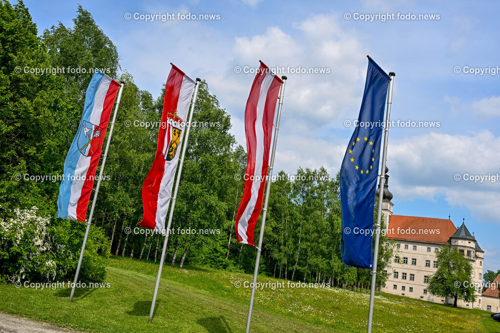 Hartheim_ Lern- und Gedenkschloss_ 07.05.2025-31 | 07.05.2025, Hartheim, AUT, Lern- und Gedenkort, Schloss Hartheim, im Bild Schloss Hartheim, Toetungsanstalt der Nazionalsozialisten waehrend des 2. Weltkrieg, NS-Zeit, Holocaust, Euthanasie, Psychiatrie, Gedenkstaette, KZ-Haeftlinge, Menschen mit Behinderung, Verbrechen, Weg der Vielfalt, gegen Vergessen