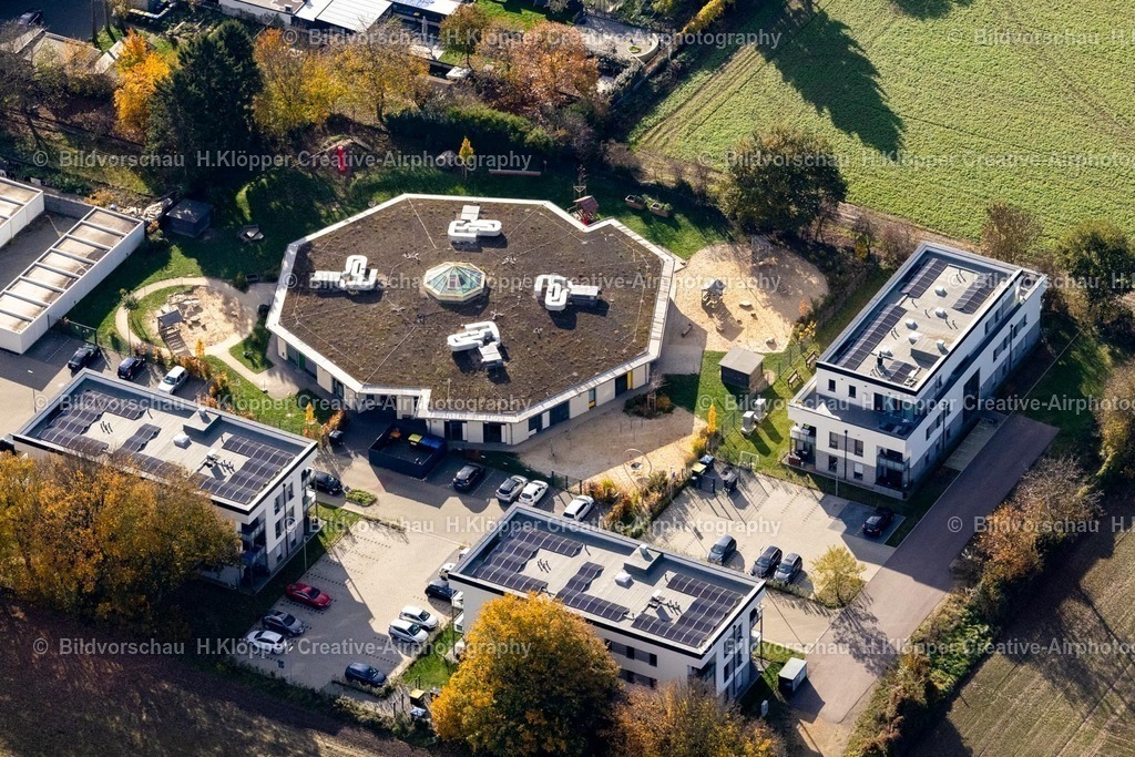 Luftbilder Alsdorf-7425 | Luftbildfotografie Gebäude der KITA Kindertagesstätte - Kindergarten " Städt. KiTa Alsdorf-Mitte " am Am alten Rot-Weiß Sportplatz in Alsdorf im Bundesland Nordrhein-Westfalen, Deutschland. - Realisiert mit Pictrs.com