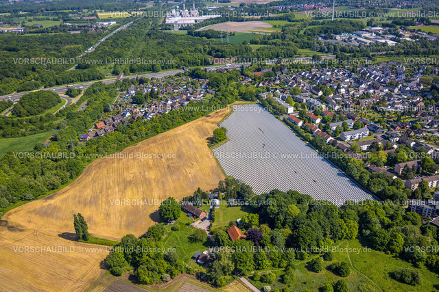 Bottrop230509799 | Luftbild, Landwirtschaftliches Feld, Tourcoingstraße, geplante Bebauung, Haus Schlangenholt, Eigen, Bottrop, Ruhrgebiet, Nordrhein-Westfalen, Deutschland