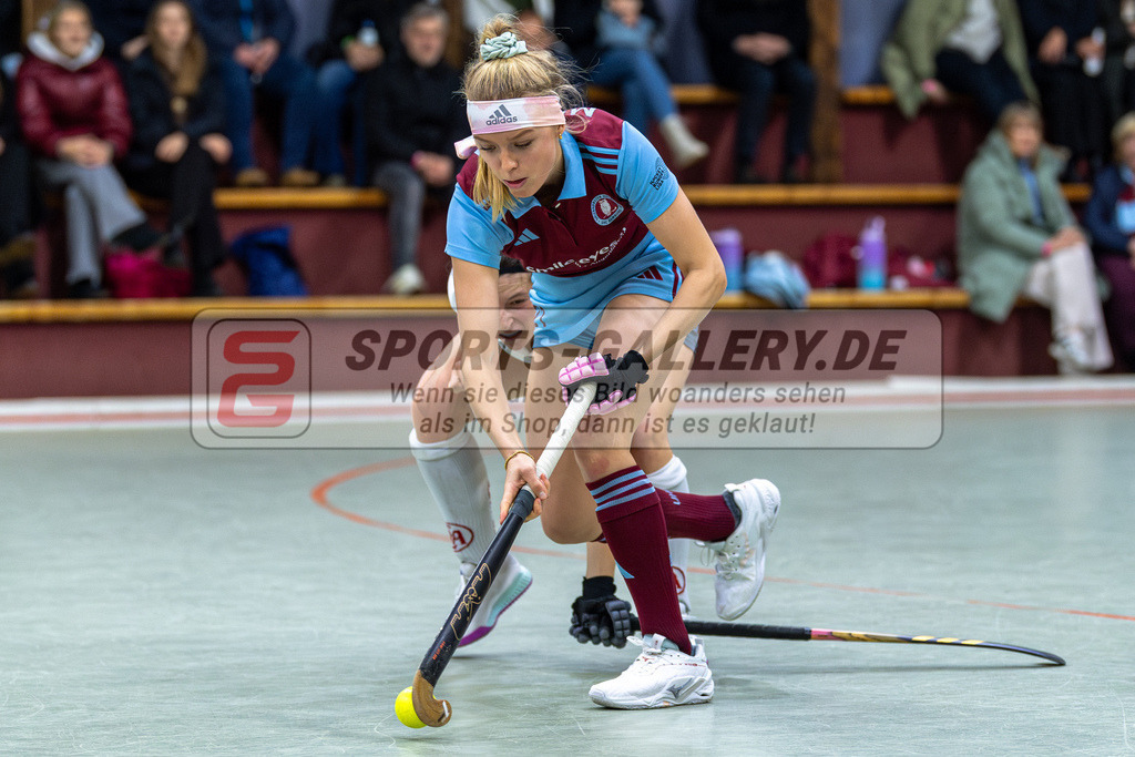 SM_2025-01-10_D5_-113 | 1.Bundesliga Hallenhockey  (W) UHC - DCADA  / 2:8 (0:2)