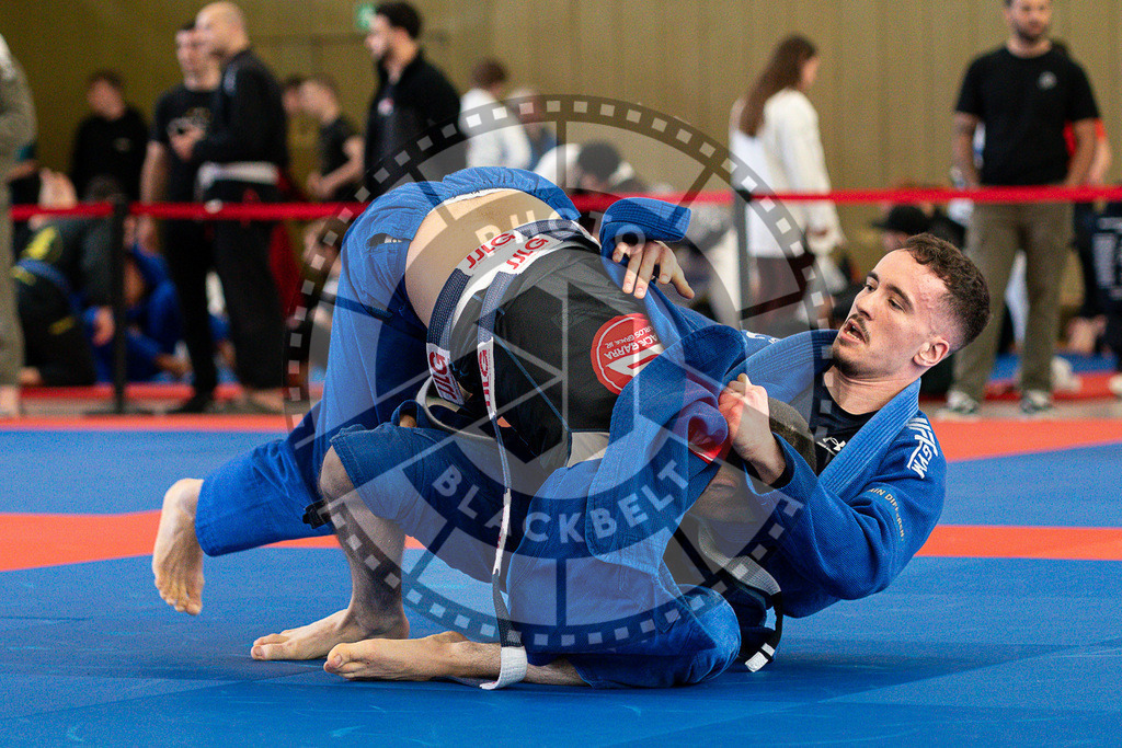 20250510PBB0997 | Athletes compete during the JJLG Berlin Open Jiu-Jitsu Championship on May 10, 2025 in Berlin, Germany. © Chiara Dazi / photoblackbelt