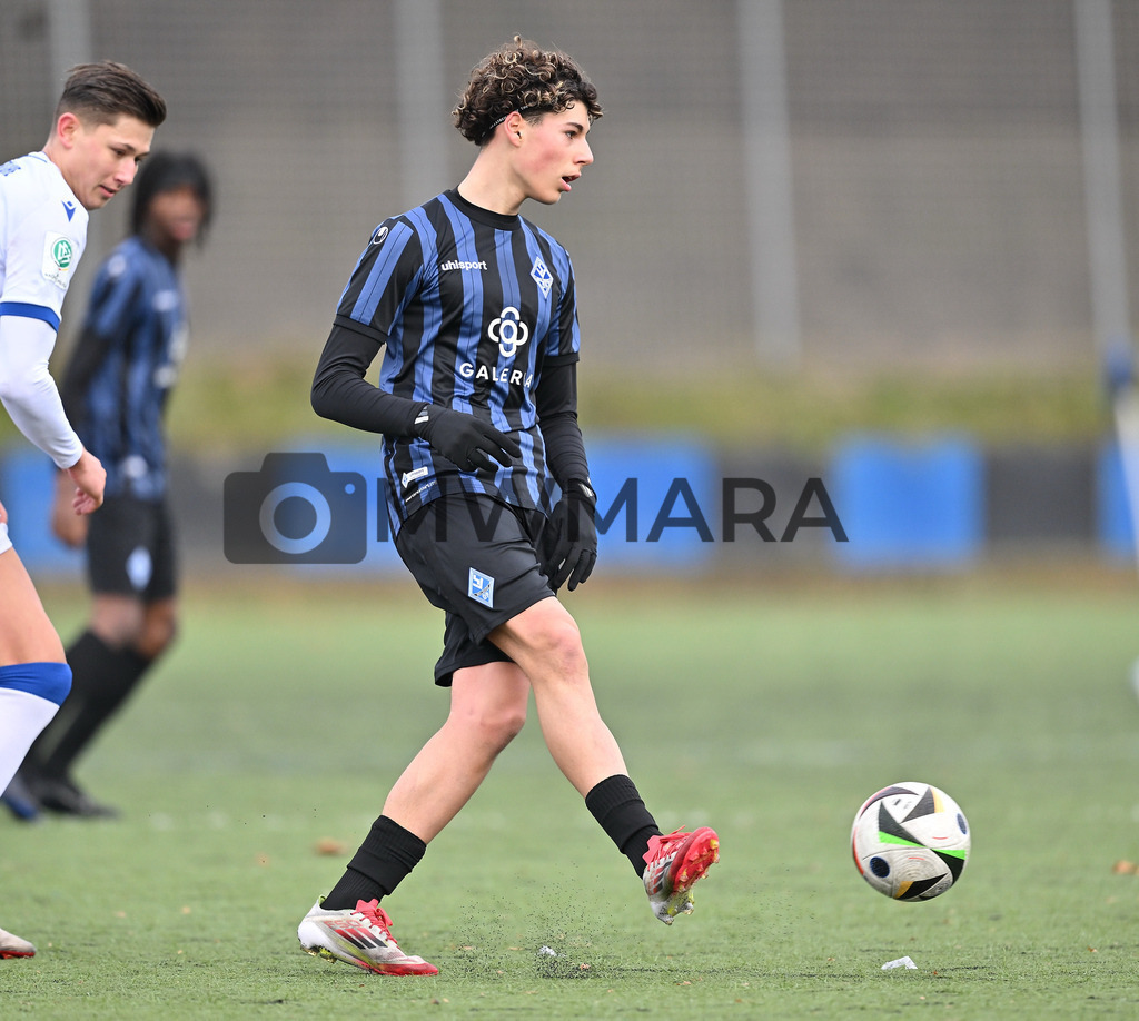 Fussball I Herren I Saison 2025-2026 I Bundesliga I 6. Spieltag I Eintracht Frankfurt - FC Bayern München  | MWMARA - Realisiert mit Pictrs.com