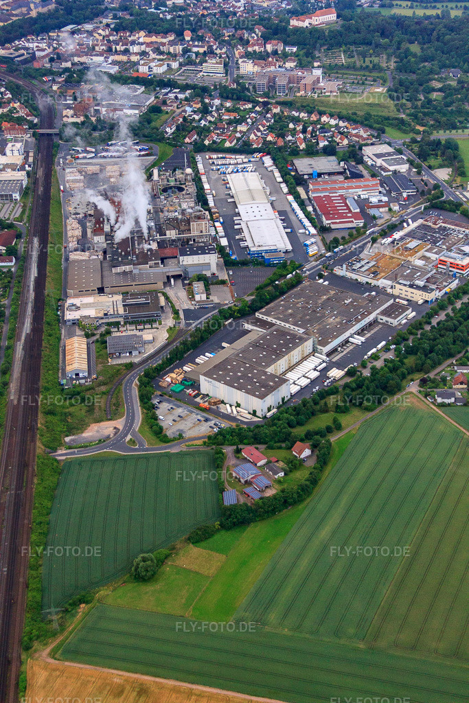 Luftbild: Industriegebiet Hermann-Muth-Straße von Norden mit ZUFALL logistics group - Niederlassung Fulda, Papierfabrik Adolf Jass GmbH & Co KG und tegut... gute Lebensmittel GmbH & Co. KG in Fulda im Bundesland Hessen in Deutschland. – Foto: IMG_68438.jpg vom 21.06.2014 durch Werner Riehm/FLY-FOTO.de – Auflösung des Originals: 3168 x 4752 px – Transport- & Logistikunternehmen | ZUFALL logistics group – Papierfabrik Jass – Ihr Supermarkt für gute Lebensmittel und Bio-Produkte | tegut