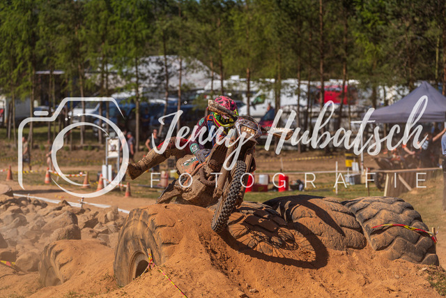 JHF.ECHT.3h.Samstag.22 | jennyhubatsch-endurofotografie