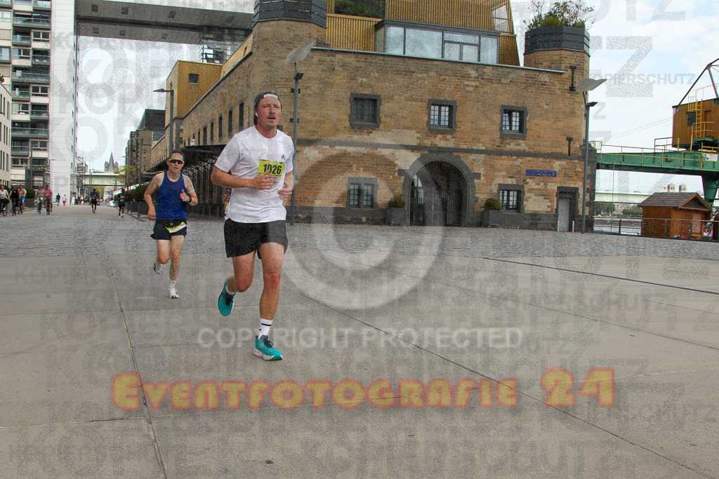 250920_1321_EV4_5286 | Sportfotografie im Rhein-Sieg Kreis, Köln, Bonn, NRW, Rheinland Pfalz, Hessen, etc. Unser Tätigkeitsfeld umfasst den Laufsport vom Volkslauf über den Marathon, Duathlon, Triathon bis zum Ultralauf wie Kölnpfad Ultra oder Schindertrail.