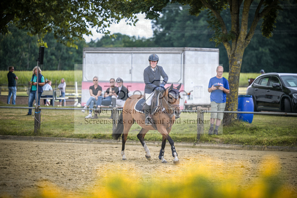 DOS_4290 | Entdecke hochwertige Reitturnierfotos von Foto Oger. Professionell, emotional und authentisch – jetzt Lieblingsmomente im Shop bestellen.Deutschlandweite Turnierfotografie. - Realisiert mit Pictrs.com
