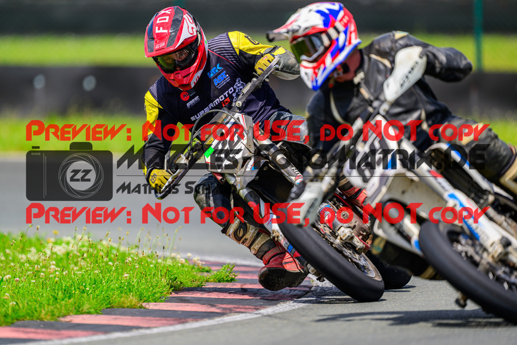 MaZZes_FotoMatrix_240623_6007705_9281 | UE40