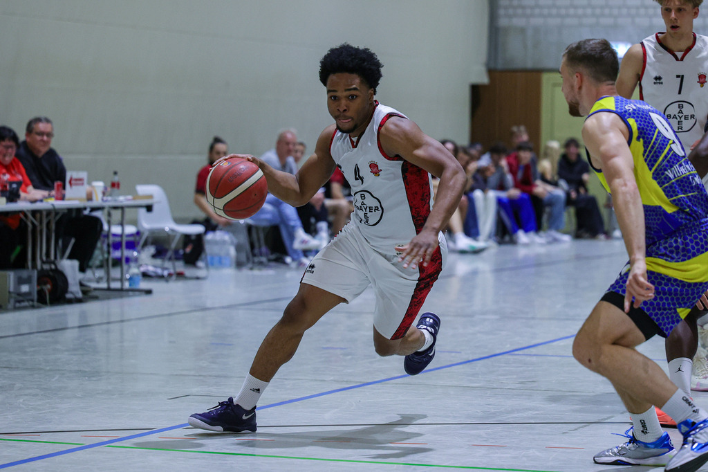 Regio BAYER GIANTS vs SV Haspe 70-56 | Fotos von Basketballspielen aus dem Raum NRW fotografiert von Gero Mueller-Laschet und Daniel Schaefer - Realisiert mit Pictrs.com
