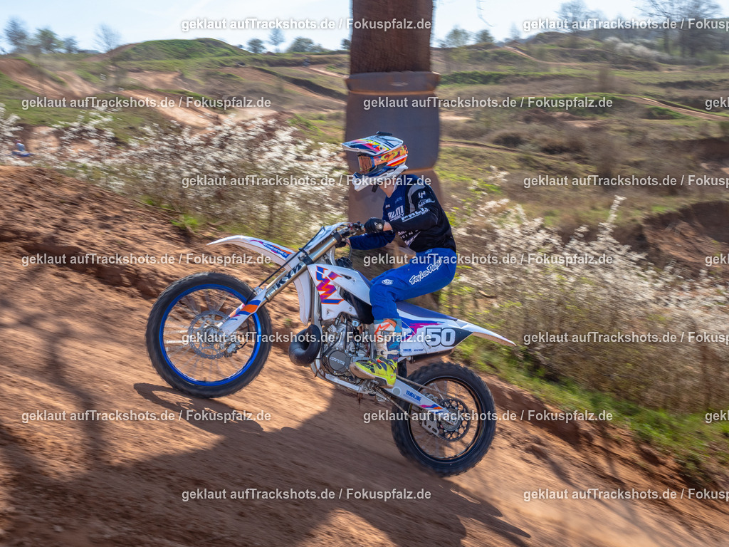 Schweyen040525-72 | Trackshots.de / Fokuspfalz.de - Realisiert mit Pictrs.com