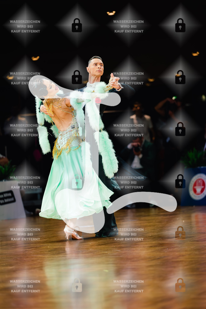GOC 2025 - WDSF PD Super Grand Prix Standard 2nd (32) Vadim Shurin _ Anastasia Meshkova (Latvia)-2025-08-21-1984 | Webshop for digital downloads and prints of dance sport, event & show photographer Julian Link - Realisiert mit Pictrs.com