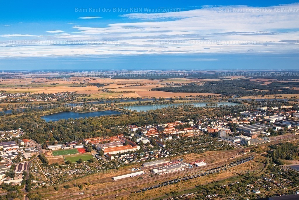 Magdeburg2_Buckau_Fermersleben_Schanzenweg_Schönebecker_Salbker_See_DB_Bahn_2691 | Salbker See und Schönebecker Straße sowie DB Regio Werkstatt - Realizado com Pictrs.com