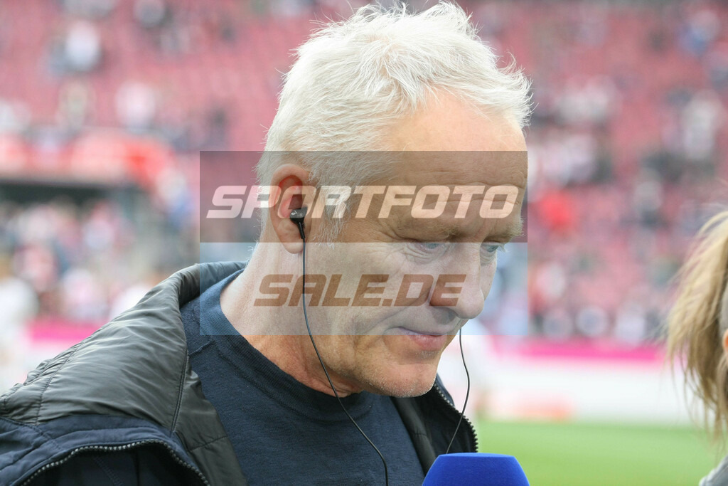 1. FC Köln - SC Freiburg | Freiburgs Trainer Christian Streich - © Sportfoto-Sale (MK) - Realisiert mit Pictrs.com