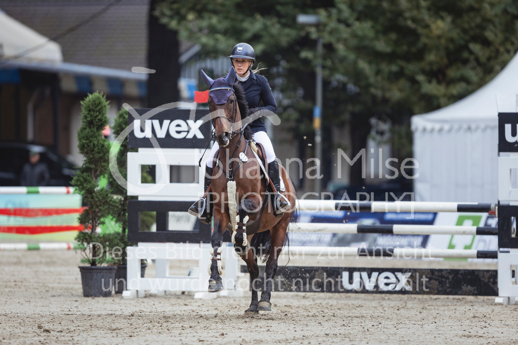 240913_OWLCh_AmateurS-313 | Deine schönsten Turniermomente als professionelle Fotos! Entdecke hochwertige Pferdesport-Fotografie im Online-Shop. Jetzt Fotos finden & bestellen!