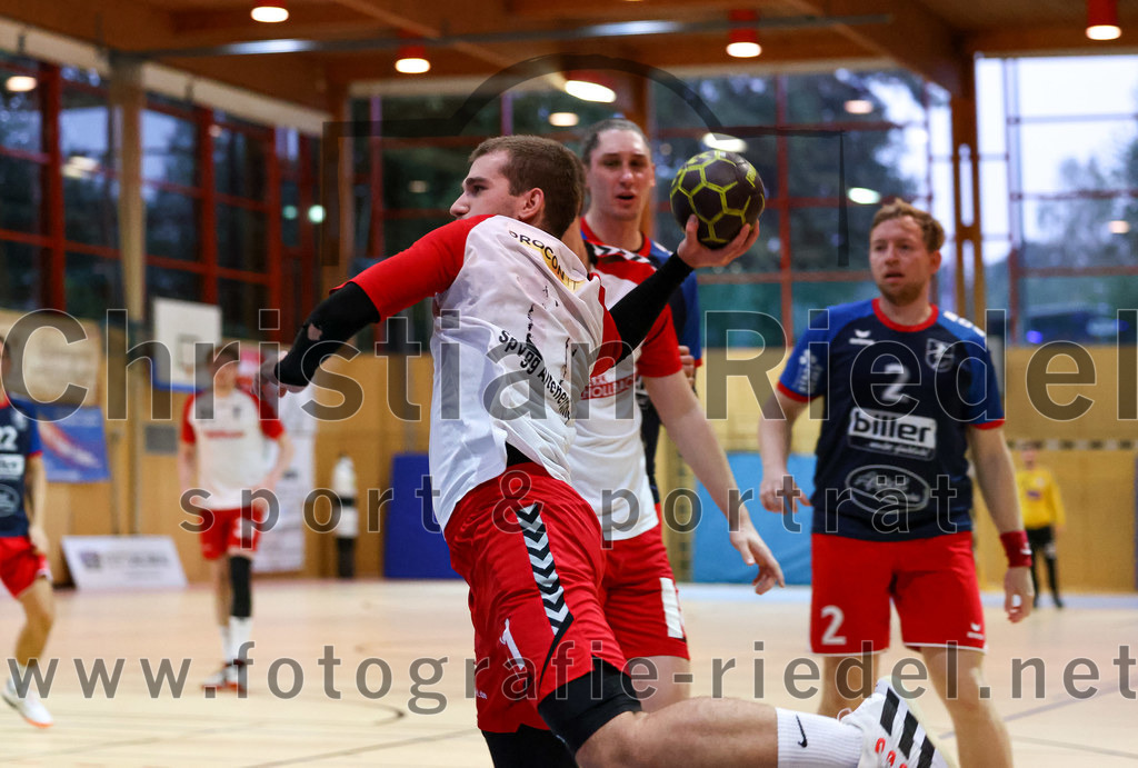 2022-09-24_048_SpVgg_Altenerding_gegen_HSG_Freising-Neufahrn | Erding, Deutschland, 24.09.2022:
Handball, Bezirksoberliga Männer 2022 / 2023, 2. Spieltag, SpVgg Altenerding gegen HSG Freising-Neufahrn, Endergebnis: 18:26

Joseph Wyhnalek (SpVgg Altenerding, #11)

Foto: Christian Riedel / fotografie-riedel.net