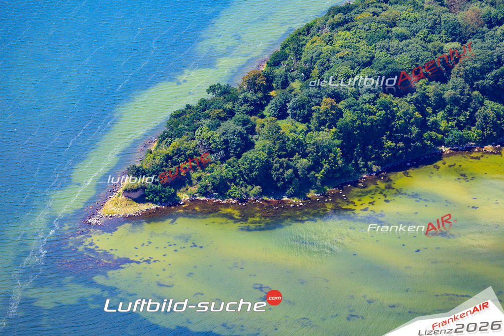 Die Luftaufnahme Vilm - Putbus wurde vom UL-Flugzeug (keine Drohne) aus fotografiert.Hohe Druck- Auflösung-die Geschenkidee!