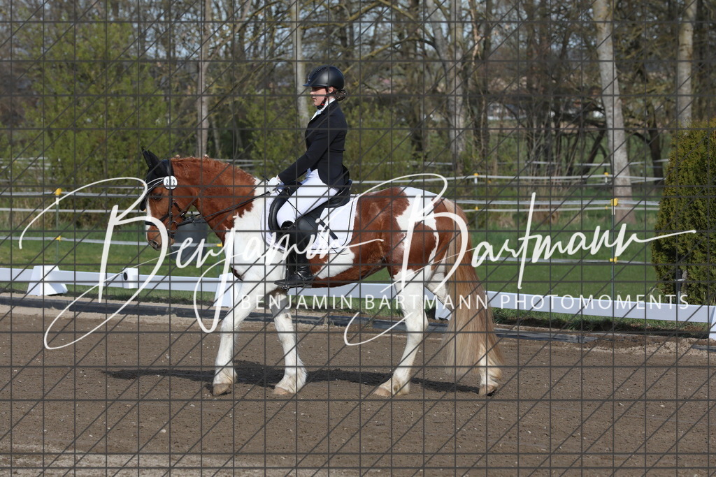 AZ2A2602 | Benjamin Bartmann Photomoments