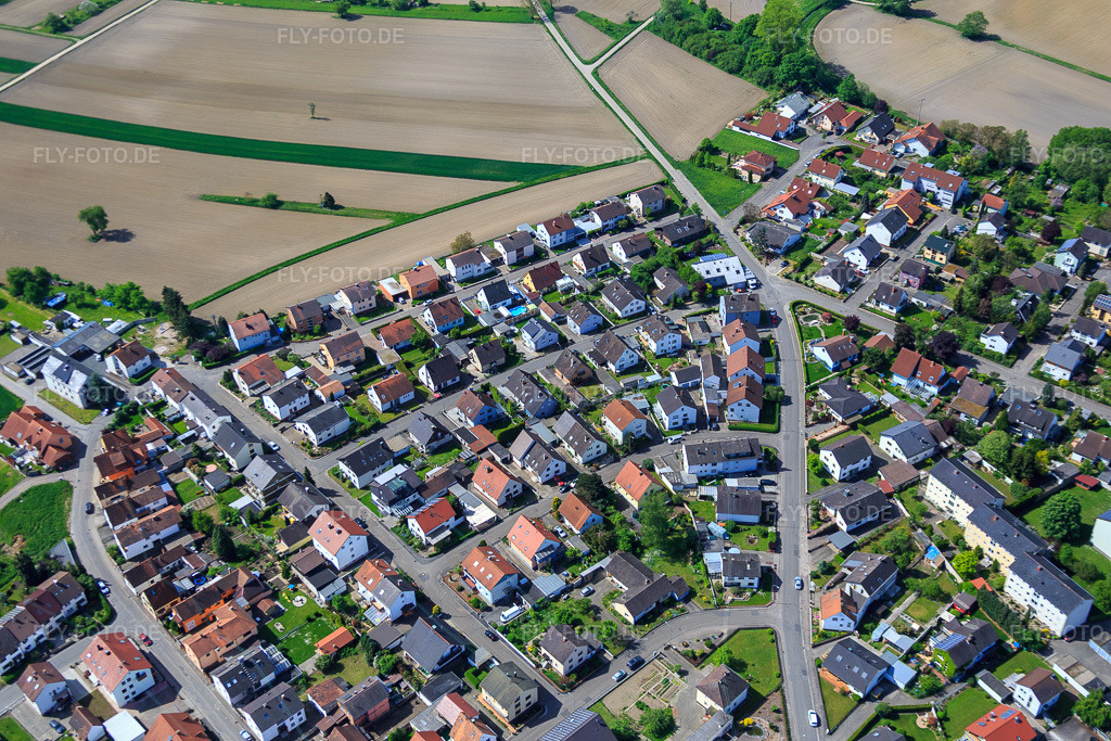 Luftbild: Raiffeisenstr in Hagenbach im Bundesland Rheinland-Pfalz in Deutschland. Foto: IMG_078482.jpg vom 08.05.2015 durch Werner Riehm/FLY-FOTO.de