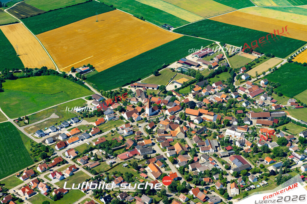 Die Luftaufnahme Flotzheim - Monheim wurde 2022 vom Flugzeug aus (keine Drohne) erstellt. Hohe Auflösung -für große Poster und Wandbilder geeignet - Garantiert!