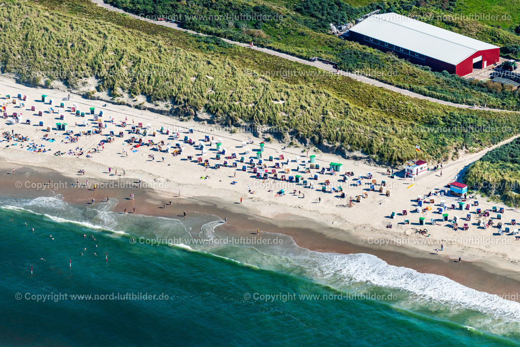 Baltrum_Weststrand_ELS_8243050923 | BALTRUM 05.09.2023 Küstenbereich der Nordsee - Insel in Baltrum der Ostfriesischen Inseln im Bundesland Niedersachsen, Deutschland. Weiterführende Informationen bei: Nordseeheilbad Insel Baltrum. // Coastal area North Sea - Island in Baltrum of the East Frisian Islands in the state Lower Saxony, Germany. Further information at: Nordseeheilbad Insel Baltrum. Foto: Martin Elsen