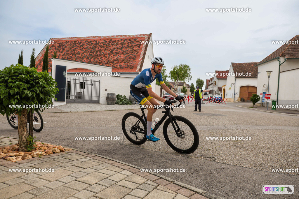 LUR_7222 | Neusiedler See Radmarathon 2025 #neusiedlerseeradmarathon #yourpictrs #sportshot_your_pictrs @Sportshotphotography Copyright:www.sportshot.de