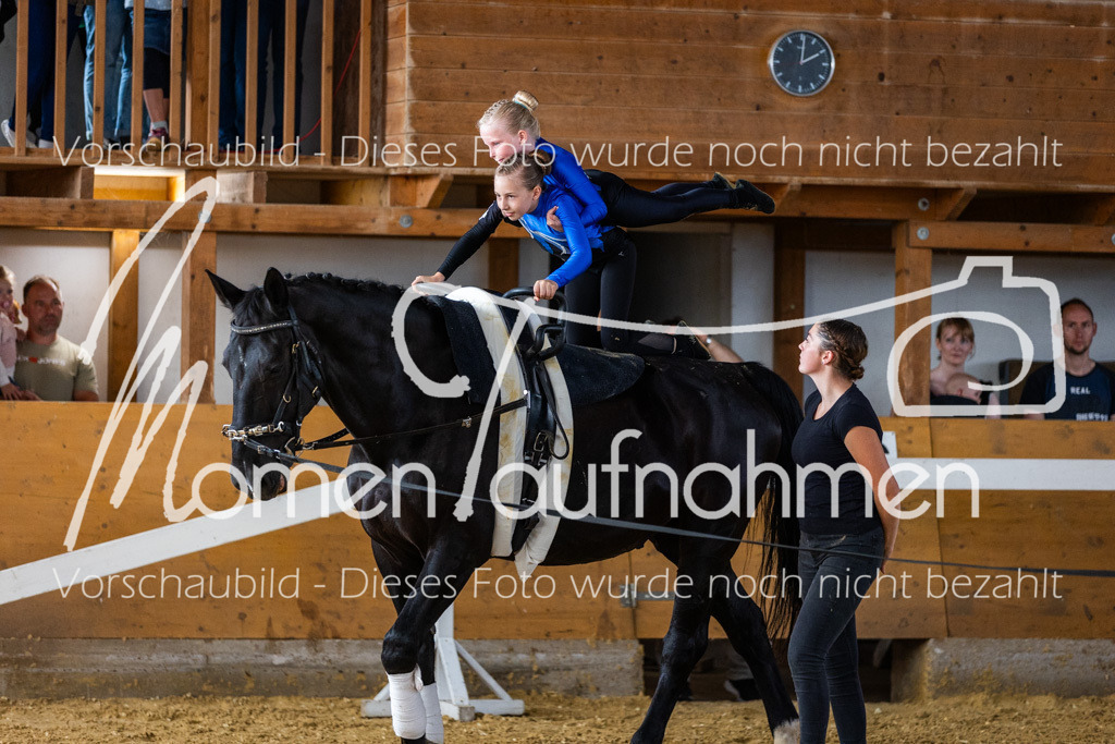 SS-Maxi-076 | MomenTaufnahmen Pferdesportfotos