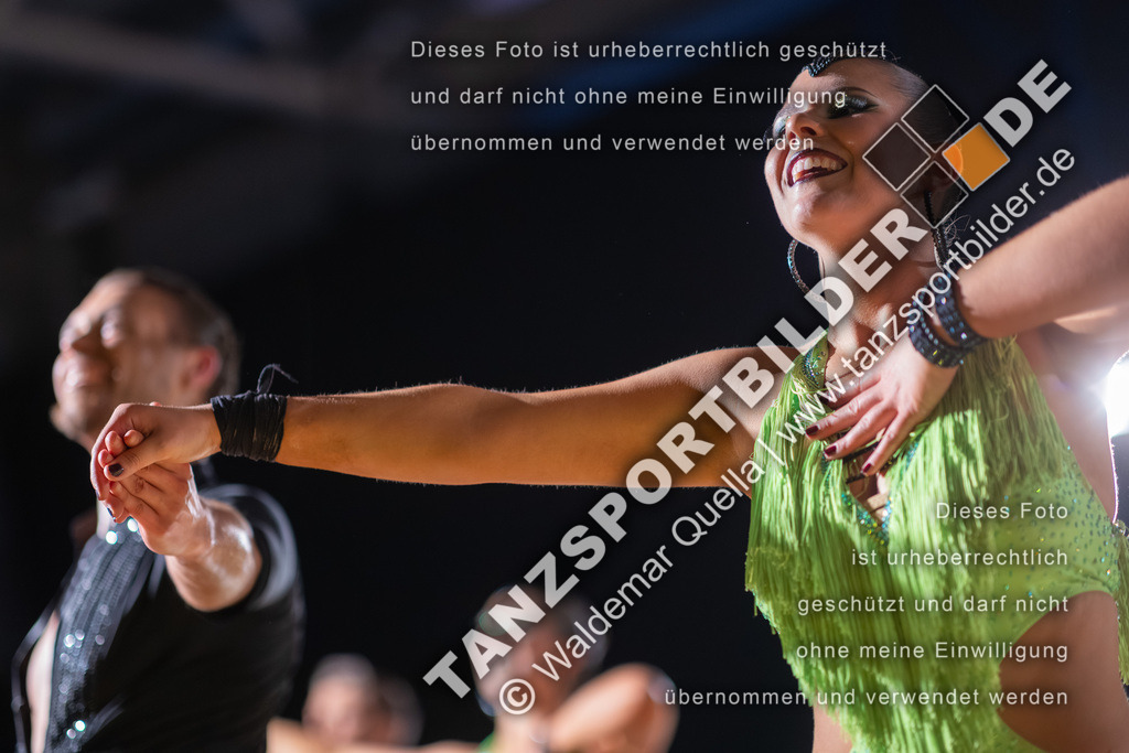 20260321-11912 | Hier finden Sie Tanz Bilder vom Latein und Standard Formationen tanzen. Sportbilder vom Tanzsport. Schöne Fotos und von Weltmeisterschaft, Europameisterschaft, Bundesliga, Regionalliga, Oberliga und Landesliga sowie von GOC Stuttgart, DanceComp, WM Bremen