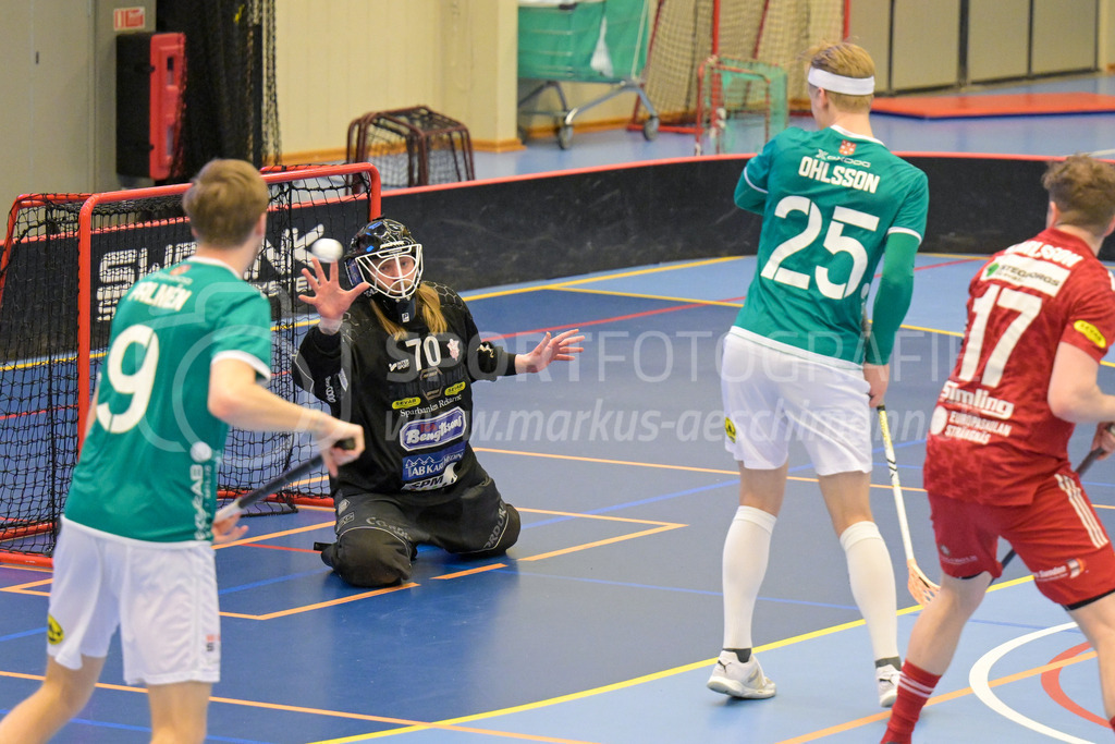 Lillan IBK vs Strängnäs IBK - 17. März 2024 | Lillan IBK vs Strängnäs IBK
Idrottshuset Örebro, Arenahallen, Örebro
Wiktor Åkerstedt (#70 Strängnäs IBK).
Bild: Sportfotografie Markus Aeschimann | www.markus-aeschimann.ch - Realisiert mit Pictrs.com