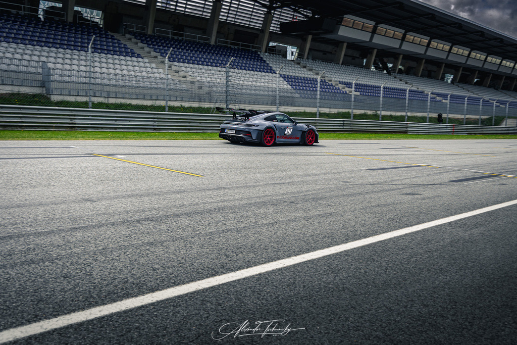R6AT2391 _Alexander Tschuncky | Entdecken Sie die faszinierende Welt von Alexander Tschuncky Arts: Kreative Fotografie, atemberaubende Automobilkunst und hochwertiger Bilderdruck. Lassen Sie sich inspirieren! - Realisiert mit Pictrs.com